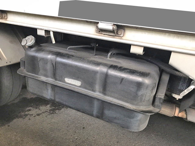 三菱ふそうキャンターアルミブロック小型（2t・3t）[写真20]