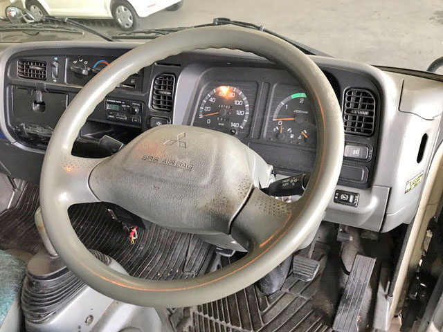 三菱ふそうキャンターアルミブロック小型（2t・3t）[写真25]