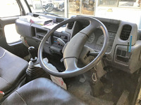 日産アトラス平ボディ小型（2t・3t）[写真12]