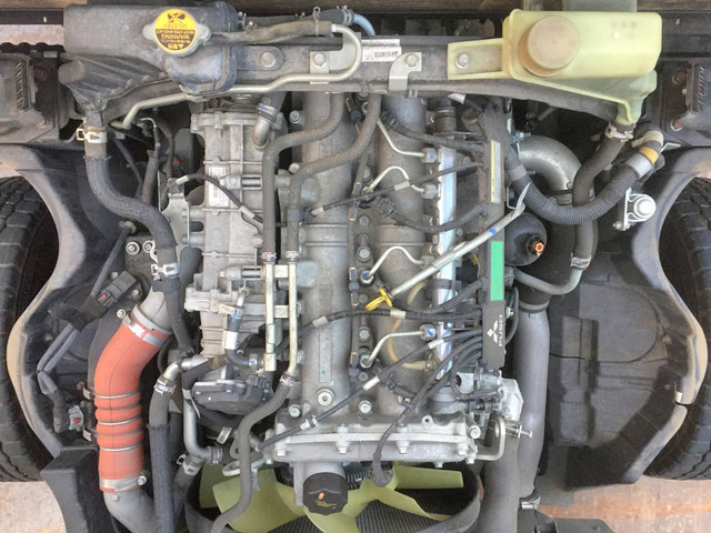 三菱ふそうキャンター平ボディ小型（2t・3t）[写真25]