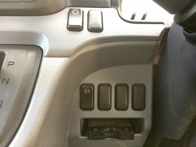 三菱ふそうキャンター平ボディ小型（2t・3t）[写真36]