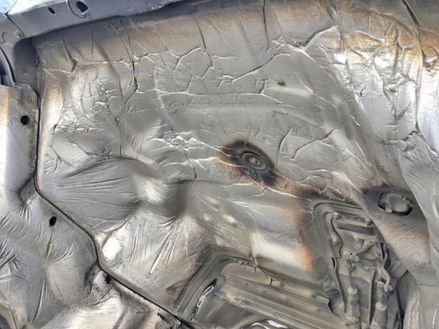 三菱ふそうスーパーグレートアルミウイング大型（10t）[写真13]