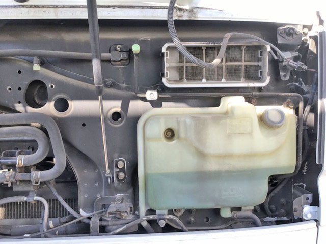 三菱ふそうスーパーグレートアルミウイング大型（10t）[写真15]