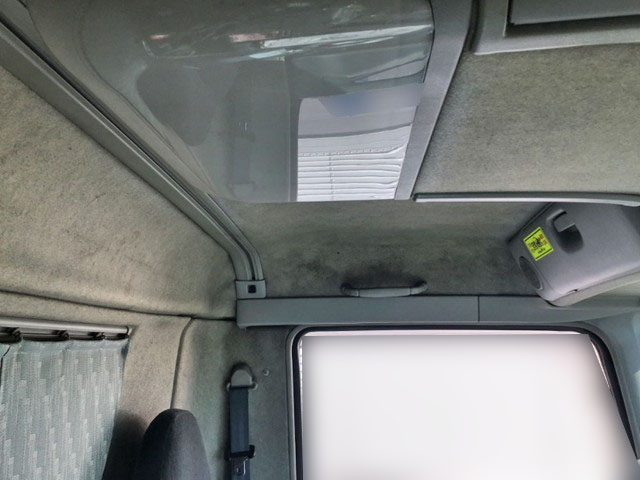 三菱ふそうスーパーグレートアルミウイング大型（10t）[写真17]