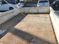 マツダボンゴ平ボディ小型（2t・3t）[写真10]