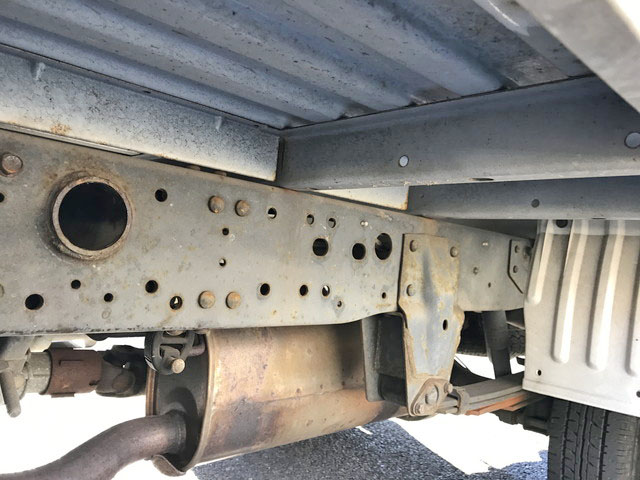 マツダボンゴ平ボディ小型（2t・3t）[写真12]