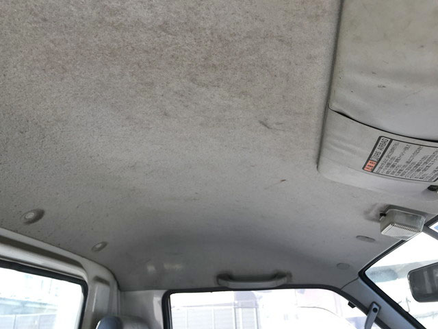 マツダボンゴ平ボディ小型（2t・3t）[写真15]