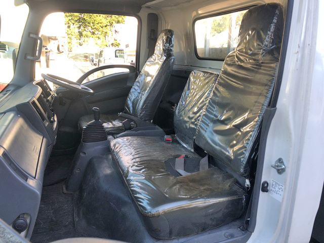 いすゞエルフ平ボディ小型（2t・3t）[写真33]