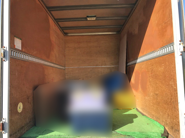 いすゞエルフアルミバン小型（2t・3t）[写真05]