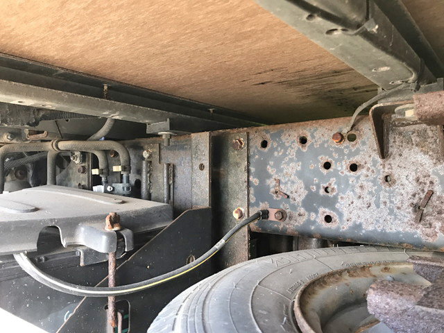 いすゞエルフアルミバン小型（2t・3t）[写真07]