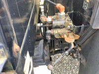 日野レンジャーセーフティクレーン3段中型（4t）[写真13]