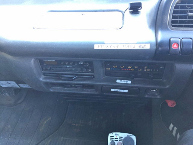 いすゞエルフクレーン4段小型（2t・3t）[写真28]