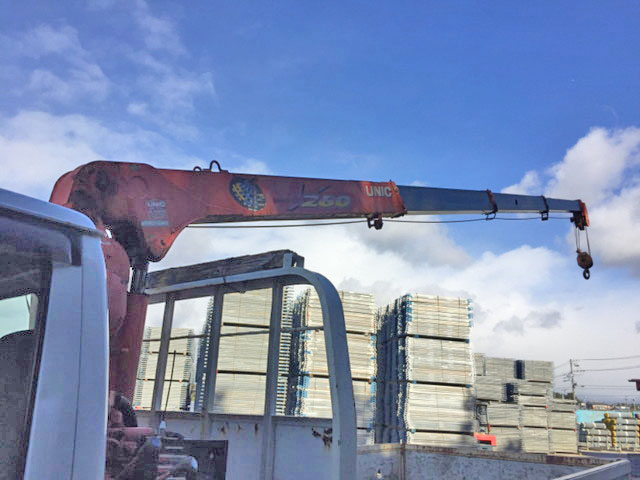 いすゞエルフクレーン4段小型（2t・3t）[写真09]