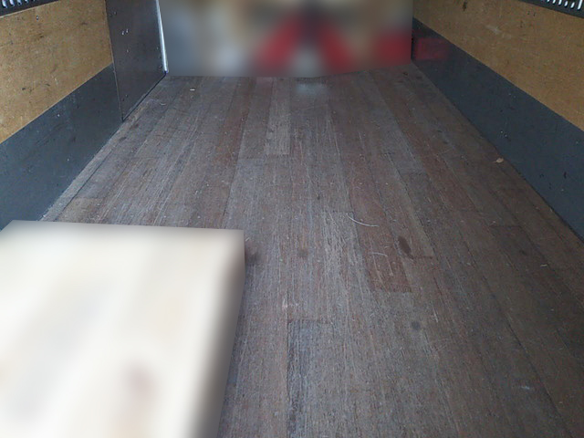 三菱ふそうキャンターアルミバン小型（2t・3t）[写真10]