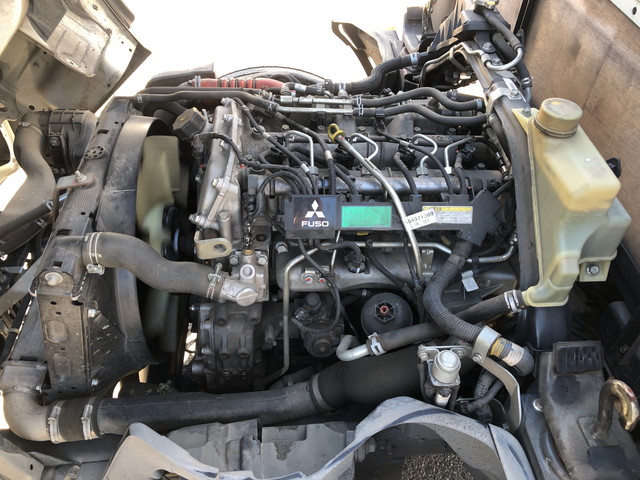 三菱ふそうキャンター平ボディ小型（2t・3t）[写真22]