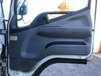 三菱ふそうキャンター平ボディ小型（2t・3t）[写真27]