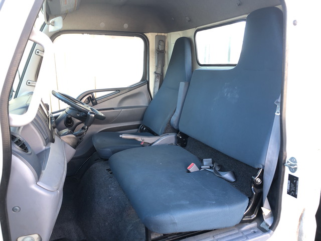 三菱ふそうキャンター平ボディ小型（2t・3t）[写真29]