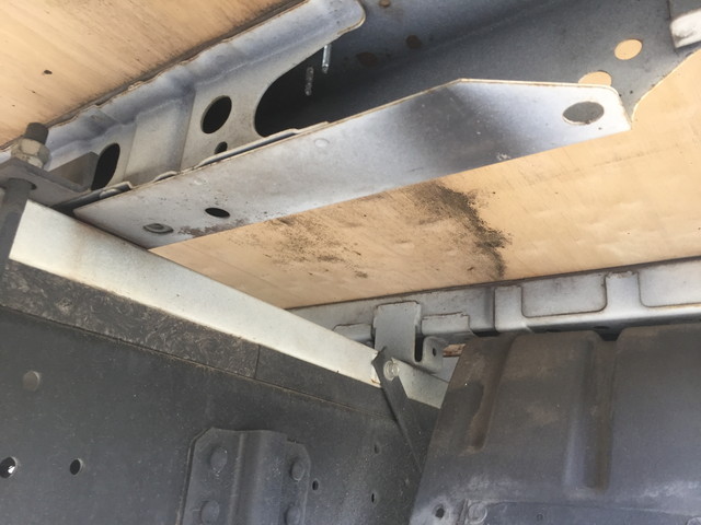 日野デュトロ平ボディ小型（2t・3t）[写真22]