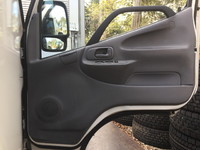 日野デュトロ平ボディ小型（2t・3t）[写真30]