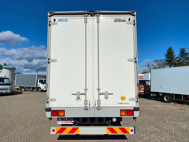 UDトラックスコンドルアルミウイング増トン（6t・8t）[写真11]