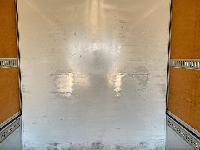 UDトラックスコンドルアルミウイング増トン（6t・8t）[写真18]