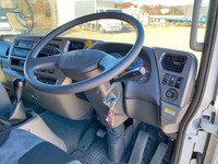 UDトラックスコンドルアルミウイング増トン（6t・8t）[写真32]