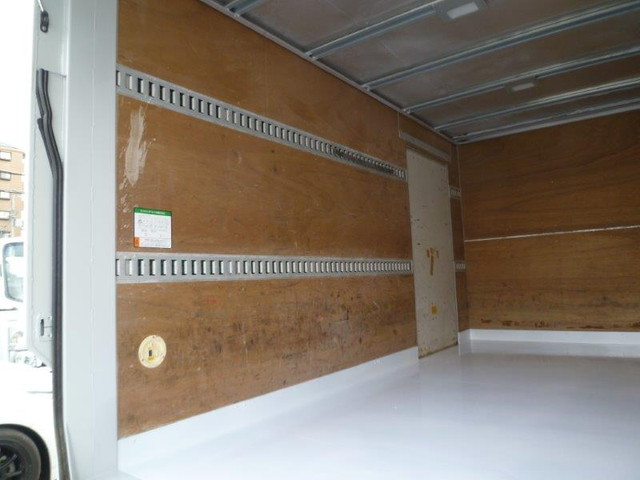 いすゞエルフアルミバン小型（2t・3t）[写真12]