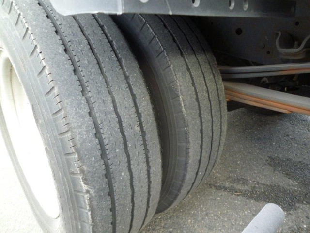 いすゞエルフアルミバン小型（2t・3t）[写真24]