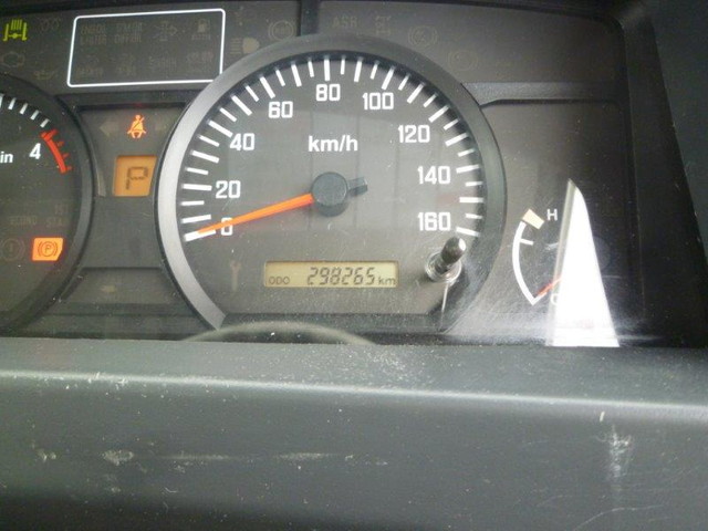 いすゞエルフアルミバン小型（2t・3t）[写真25]