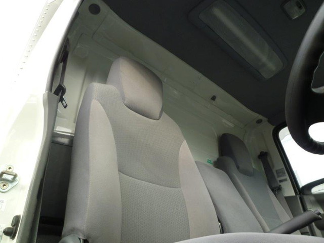 いすゞエルフアルミバン小型（2t・3t）[写真33]