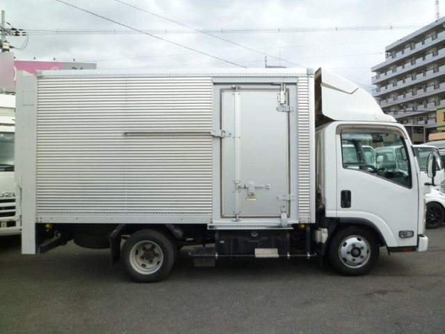 いすゞエルフアルミバン小型（2t・3t）[写真05]