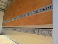 三菱ふそうキャンターアルミウイング小型（2t・3t）[写真12]