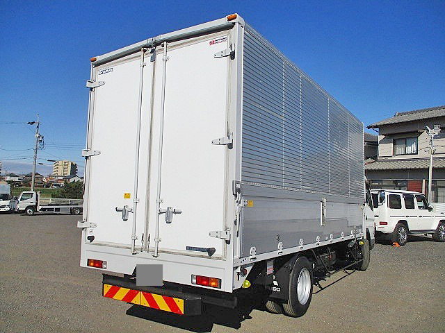 三菱ふそうキャンターアルミウイング小型（2t・3t）[写真02]