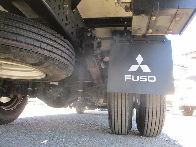 三菱ふそうキャンターアルミウイング小型（2t・3t）[写真27]