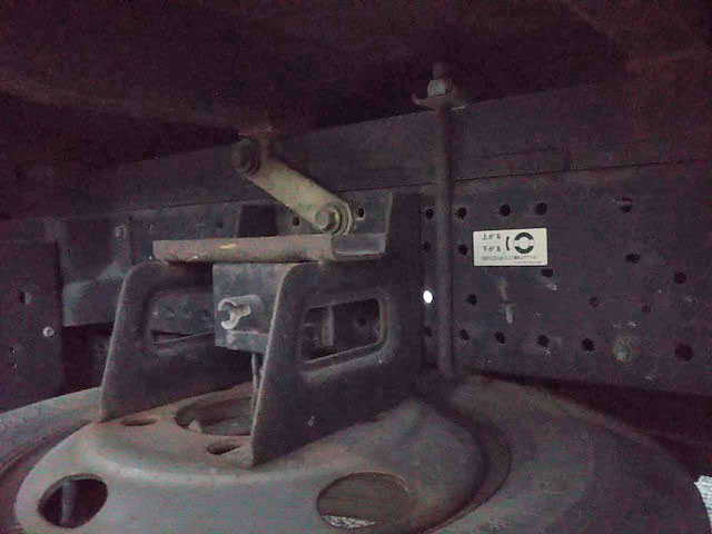 いすゞエルフ平ボディ小型（2t・3t）[写真11]