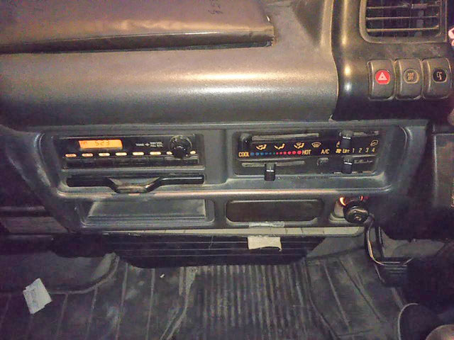 いすゞエルフ平ボディ小型（2t・3t）[写真23]