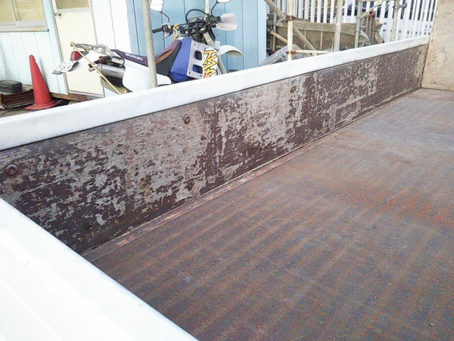 いすゞエルフ平ボディ小型（2t・3t）[写真07]