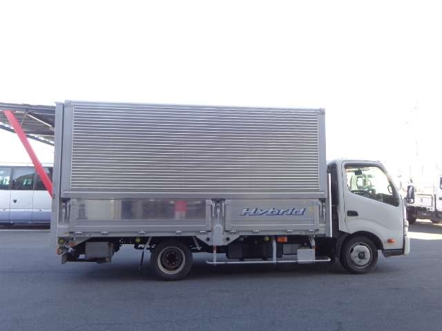 日野デュトロアルミウイング小型（2t・3t）[写真04]