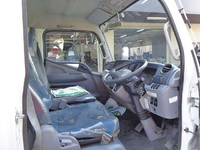 日産アトラス平ボディ小型（2t・3t）[写真10]