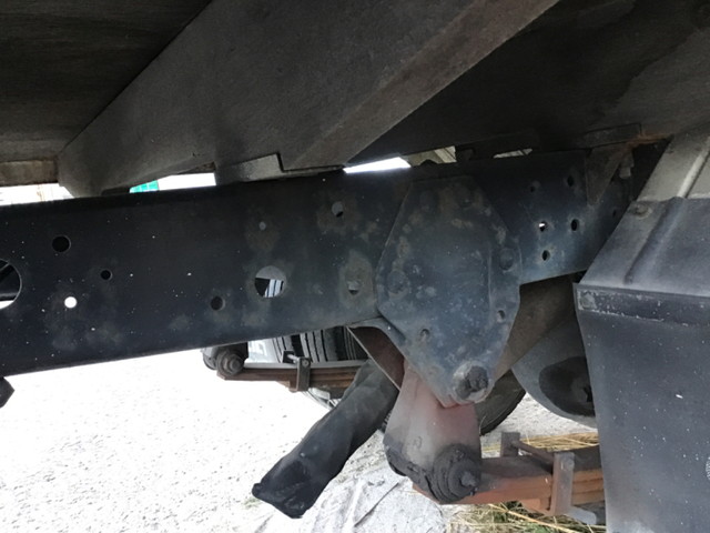 いすゞエルフダブルキャブ（Wキャブ）小型（2t・3t）[写真15]