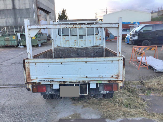 いすゞエルフダブルキャブ（Wキャブ）小型（2t・3t）[写真09]