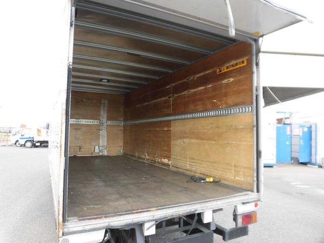 いすゞエルフアルミバン小型（2t・3t）[写真13]