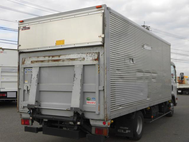 いすゞエルフアルミバン小型（2t・3t）[写真02]