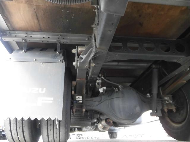 いすゞエルフアルミバン小型（2t・3t）[写真25]