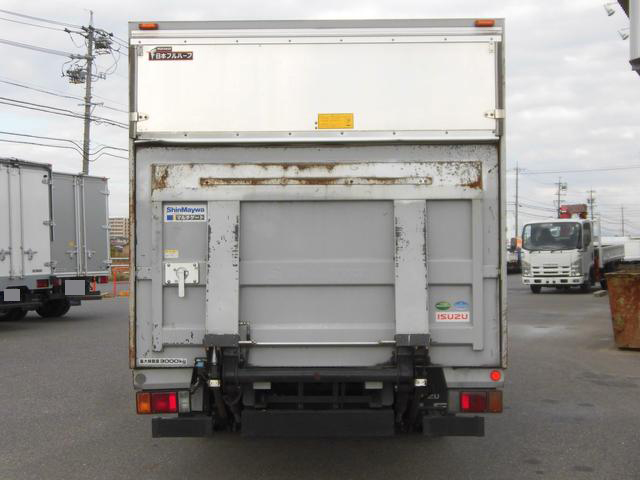 いすゞエルフアルミバン小型（2t・3t）[写真08]