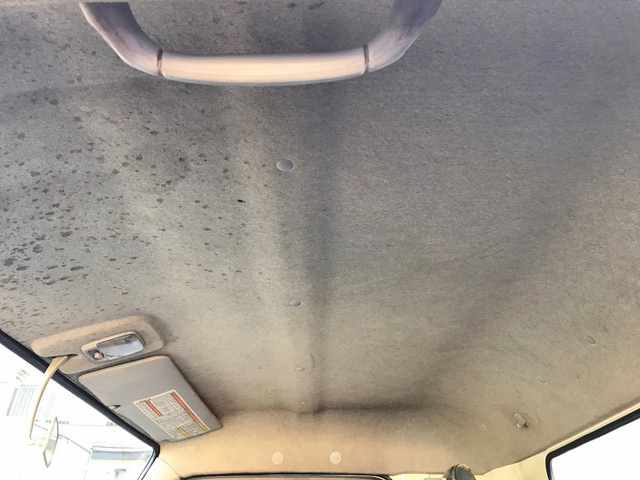 三菱ふそうキャンター平ボディ小型（2t・3t）[写真32]