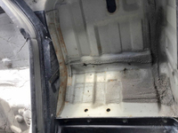 三菱ふそうファイターアルミブロック中型（4t）[写真21]