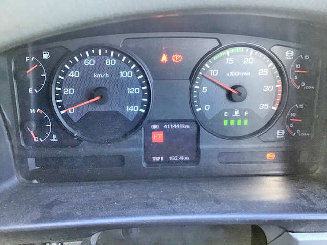 三菱ふそうファイターアルミブロック中型（4t）[写真32]