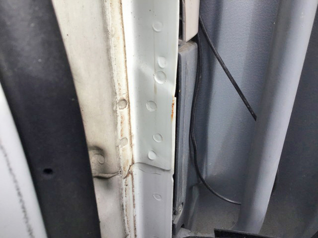 三菱ふそうファイターアルミブロック中型（4t）[写真33]