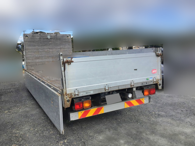 三菱ふそうファイターアルミブロック中型（4t）[写真04]